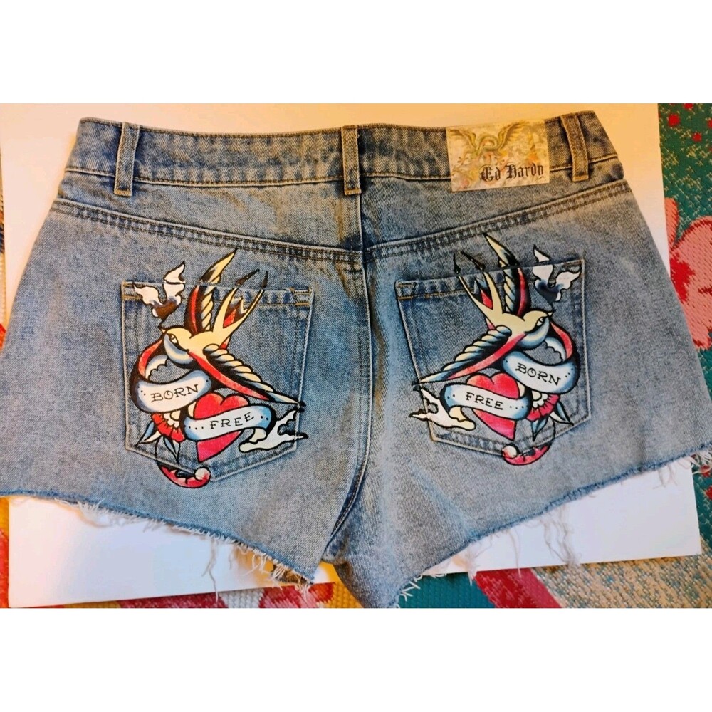 Ed Hardy Women's Born Free Swallow Graphic Denim Cutoff Shorts Size 28